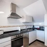 Ma Maisons & פורטונובו